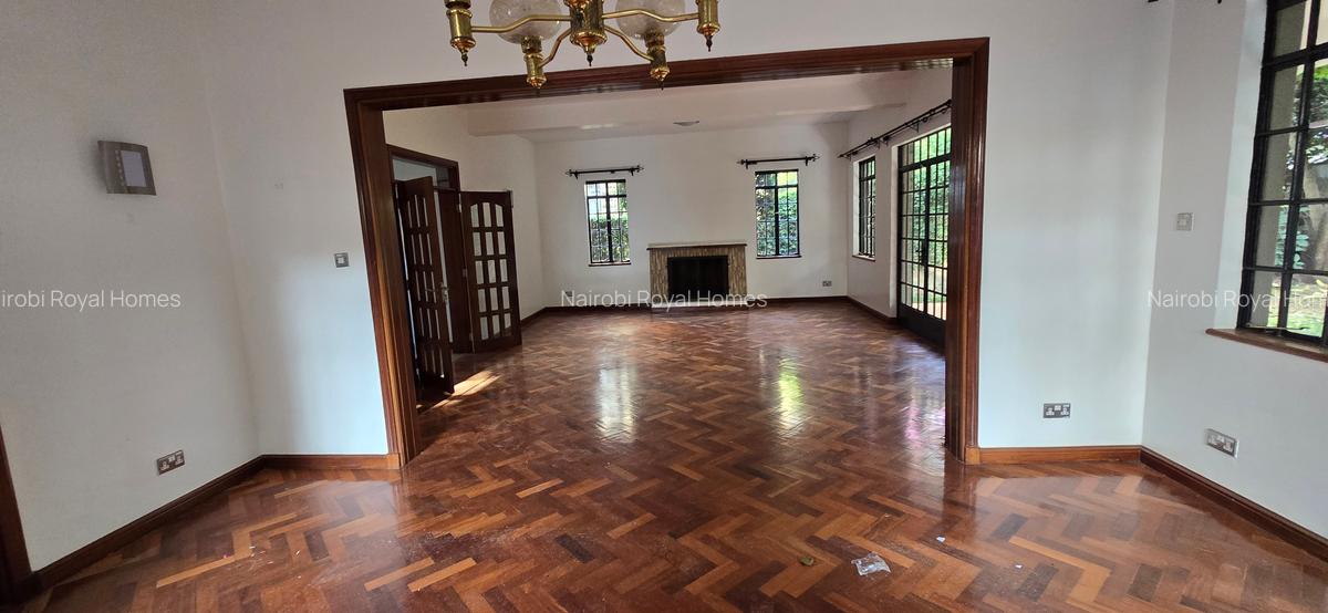 5 Bed Townhouse with En Suite at Lavington Green - 4