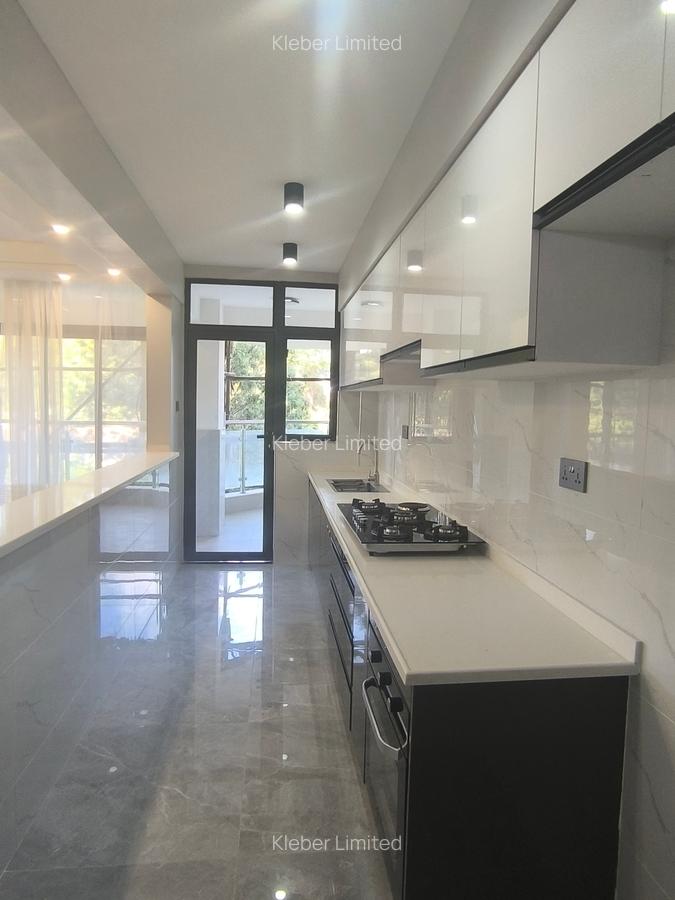 2 Bed Apartment with En Suite in Kileleshwa - 4