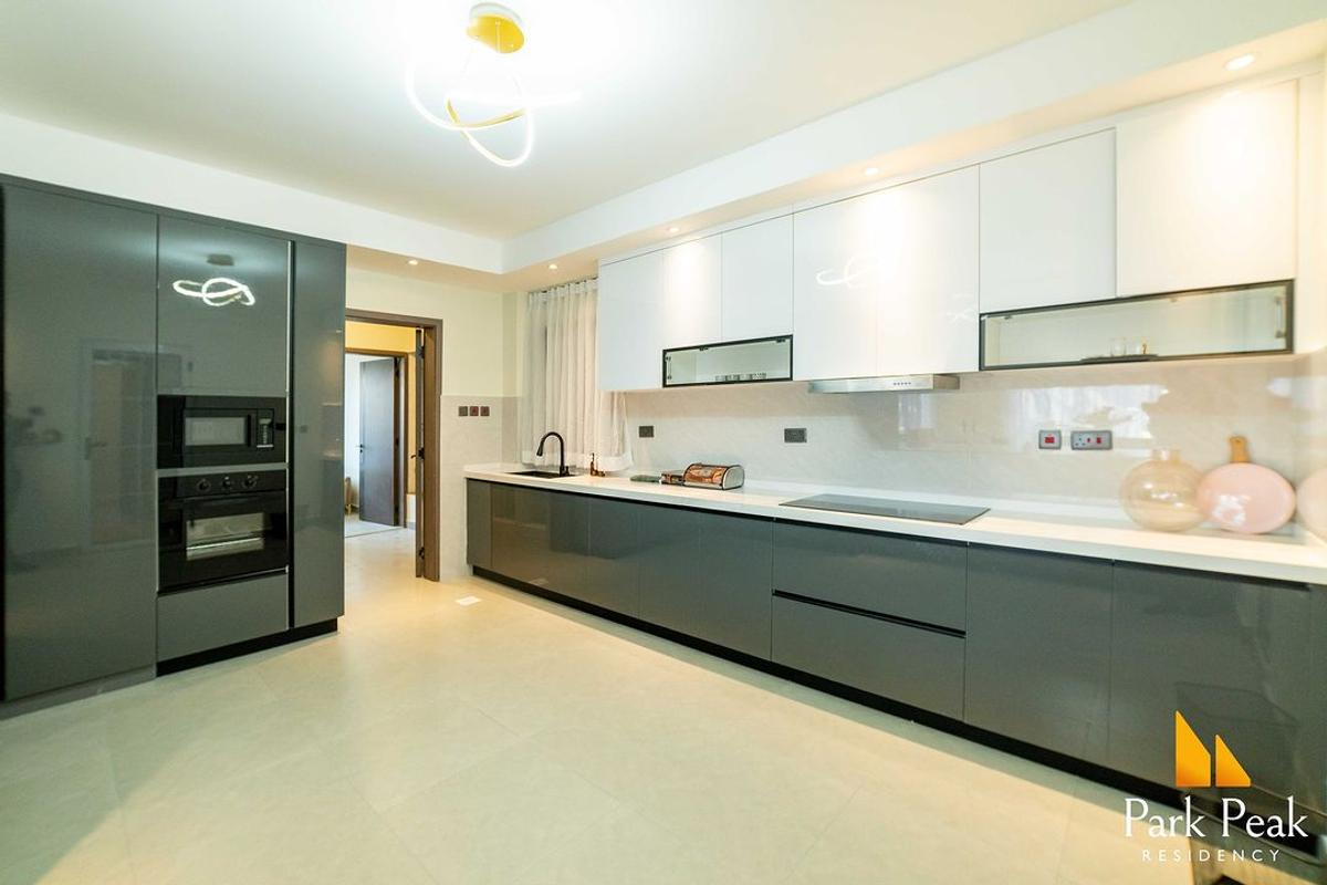 3 Bed Apartment with En Suite at 4Th Parklands Avenue - 8