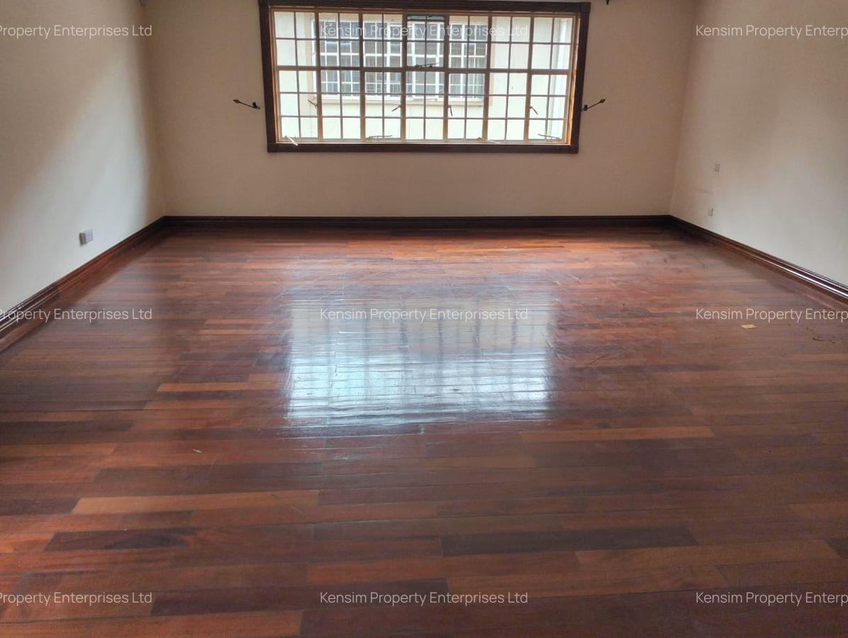 4 Bed Townhouse with En Suite in Lavington - 5