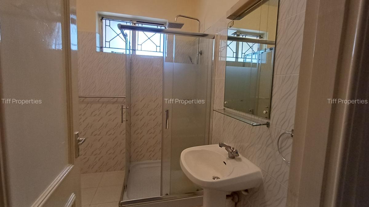 5 Bed House in Gigiri - 11