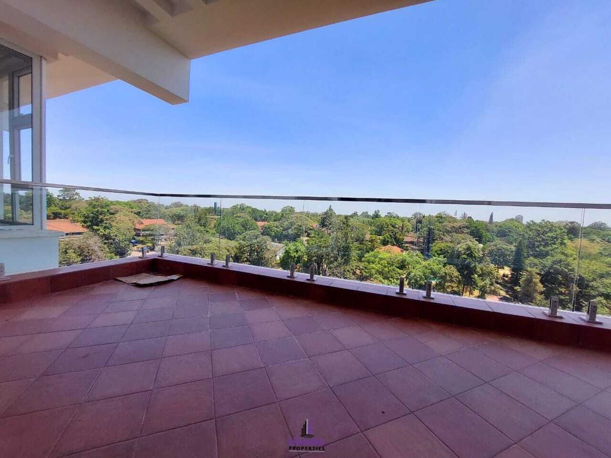 3 Bed Apartment with En Suite at City Park Drive - 4