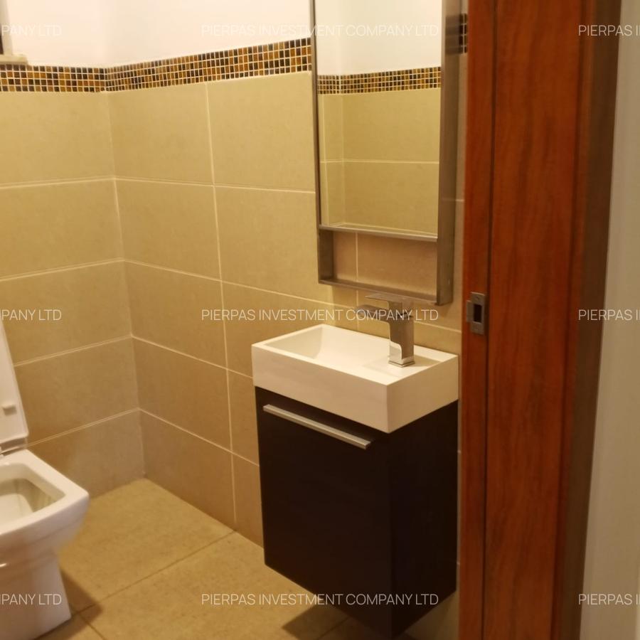 Serviced 3 Bed Apartment with En Suite in Parklands - 14