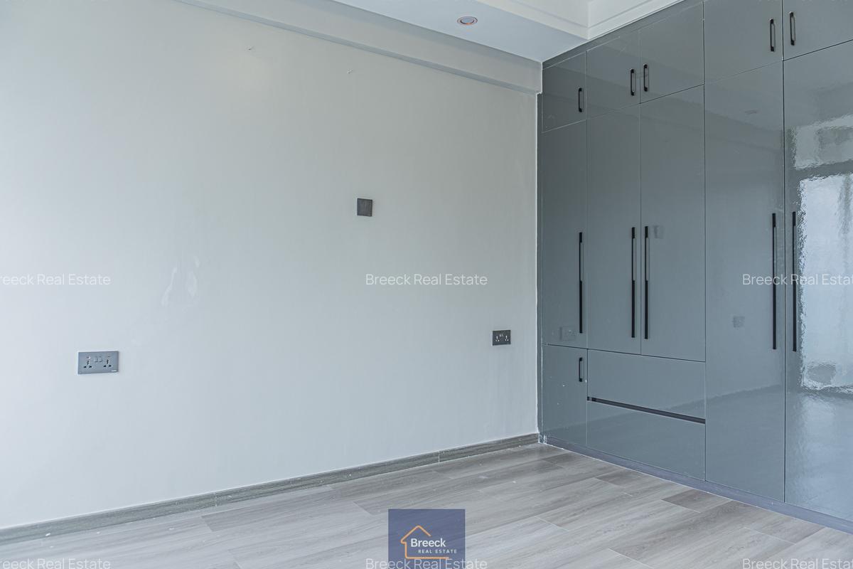 3 Bed Apartment with En Suite at Nyeri Road - 10