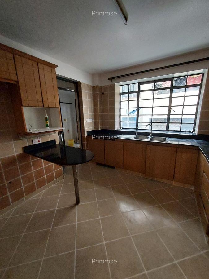 3 Bed Apartment with En Suite in Lavington - 11