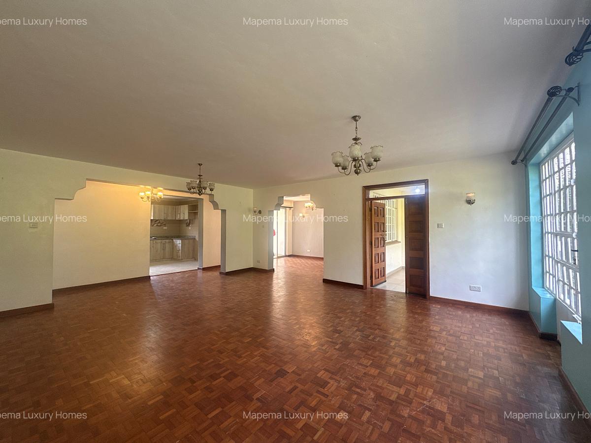 5 Bed House with En Suite at Hardy Area - 12
