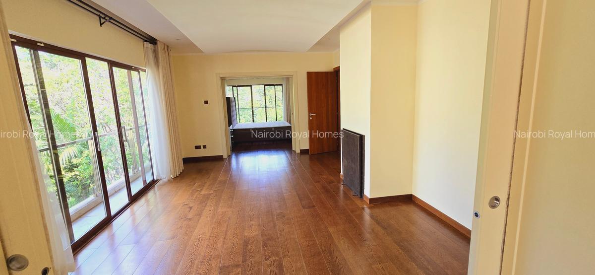 5 Bed Townhouse with En Suite at Lavington Green - 20