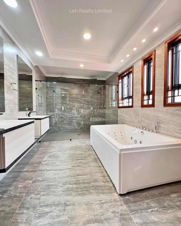 6 Bed Townhouse with En Suite in Lavington - 8