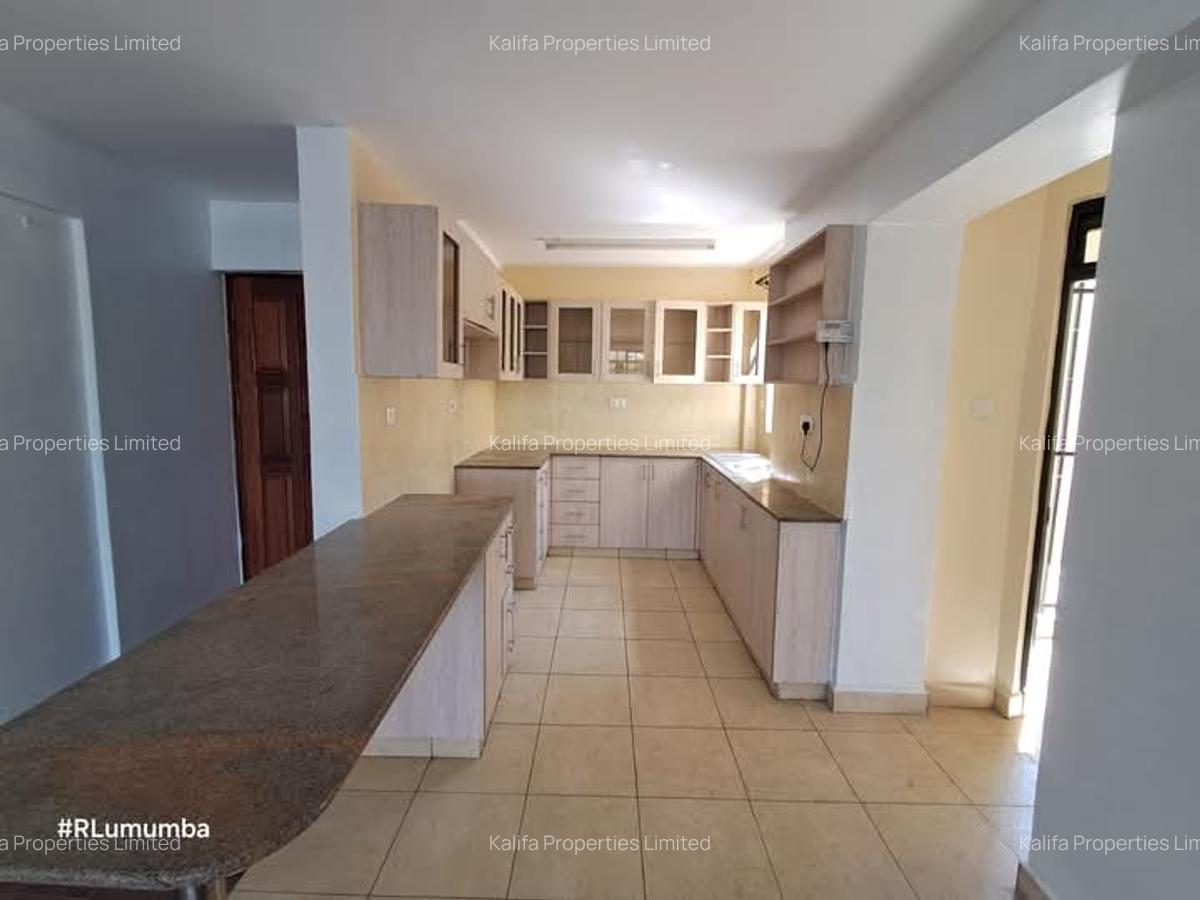 3 Bed House with En Suite in Kitengela - 4
