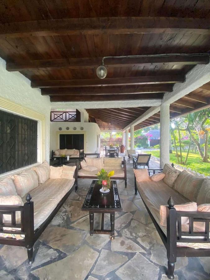 5 Bed House with En Suite at Malindi - 8