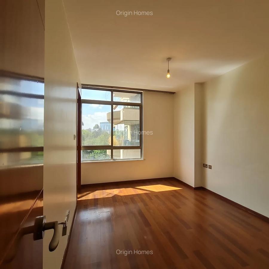 3 Bed Apartment with En Suite at Westlands - 10