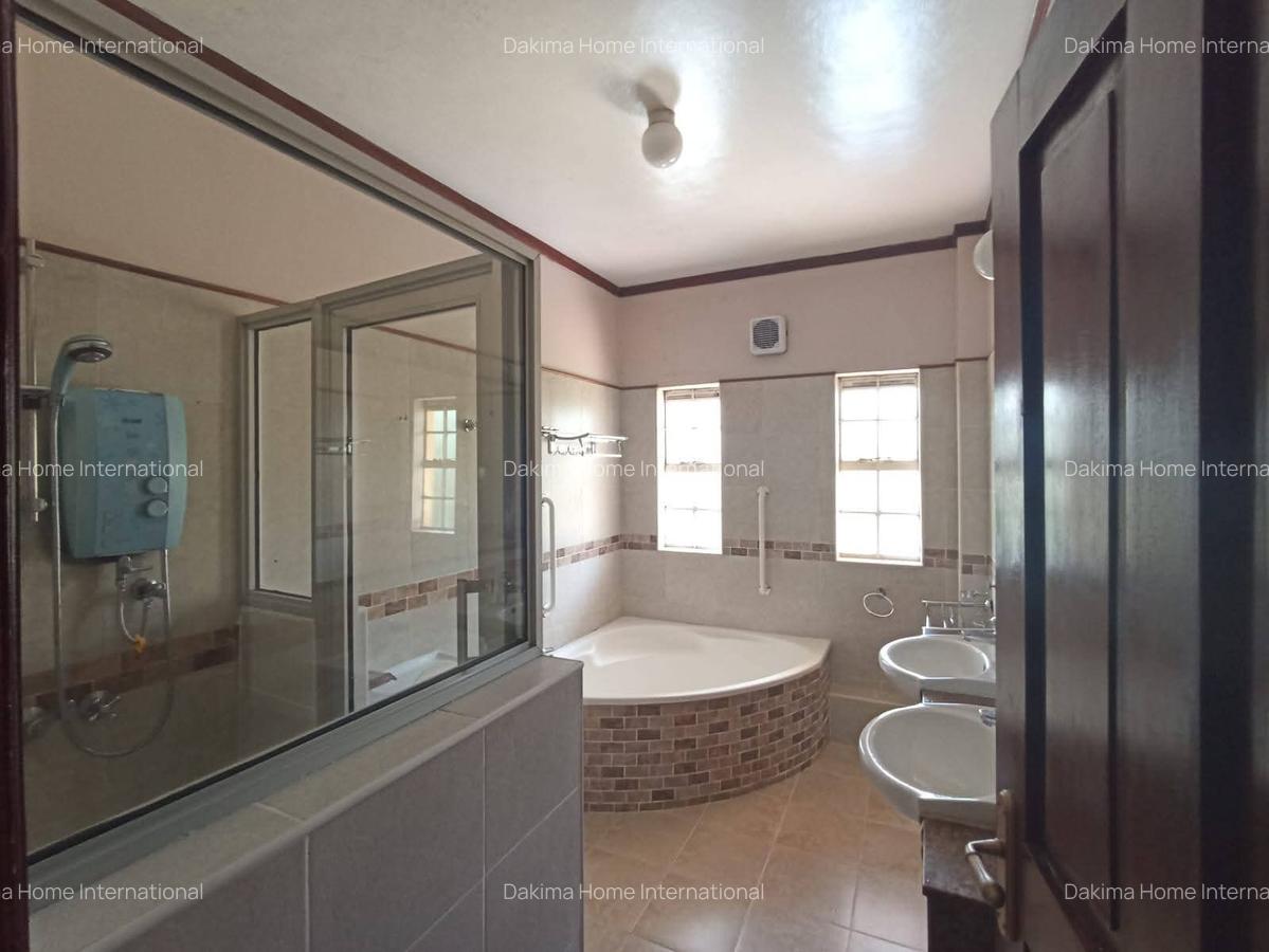 5 Bed Townhouse with En Suite in Lower Kabete - 8