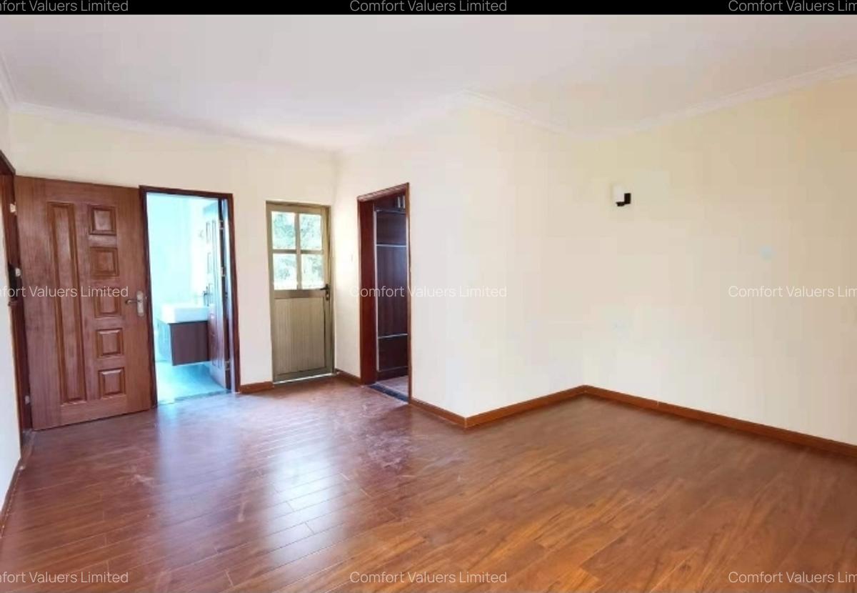 5 Bed Townhouse with En Suite at Lavington Green - 1