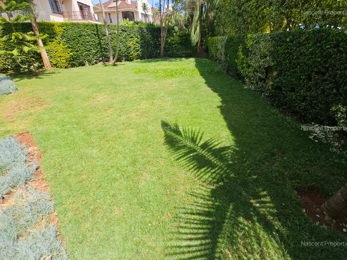 4 Bed Townhouse with En Suite in Kiambu Road - 2