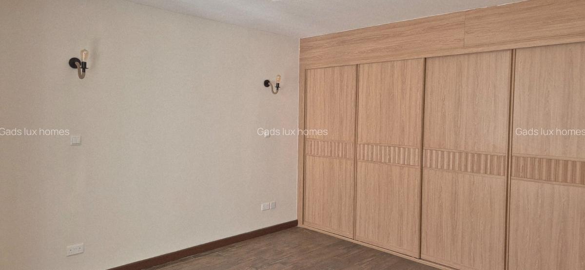 4 Bed Apartment with En Suite at General Mathenge - 5