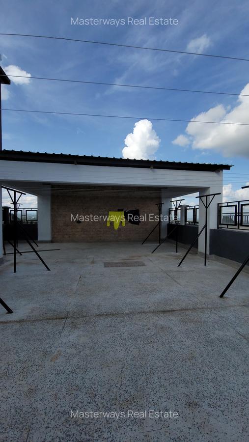 1 Bed Apartment with En Suite at 87 Mall - 11