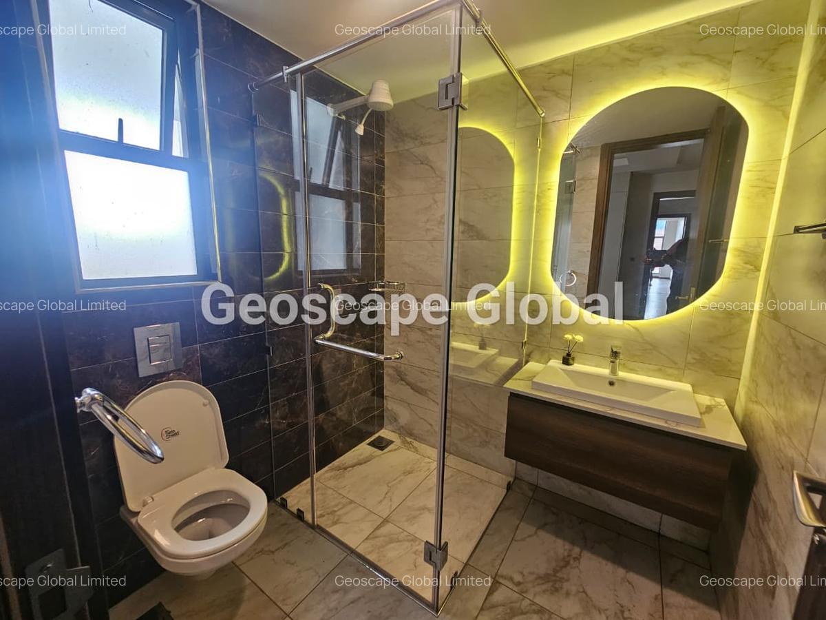 3 Bed Apartment with En Suite in Brookside - 7