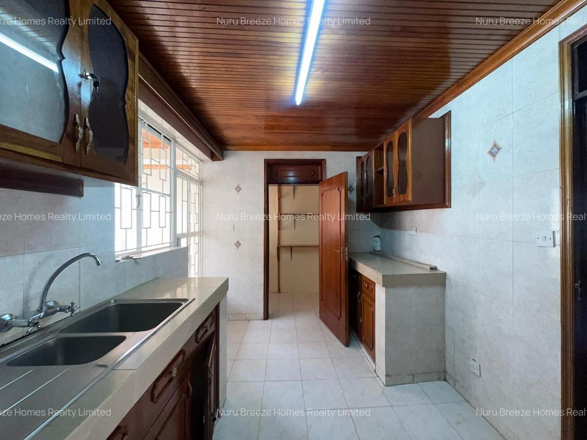 3 Bed Apartment with En Suite in Kileleshwa - 3