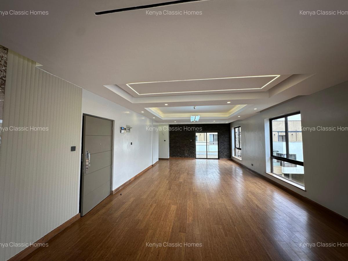 3 Bed Apartment with En Suite at Lavington - 1