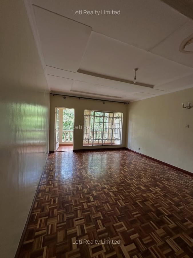 4 Bed Townhouse with En Suite in Lavington - 10