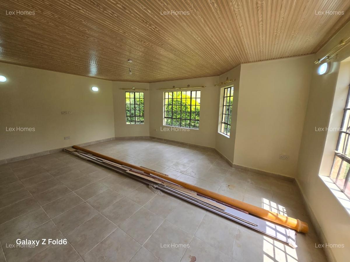 3 Bed House with En Suite at Rimpa - 3