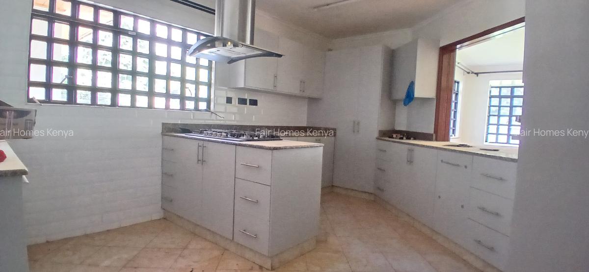 4 Bed Townhouse with En Suite at Lavington Green - 11