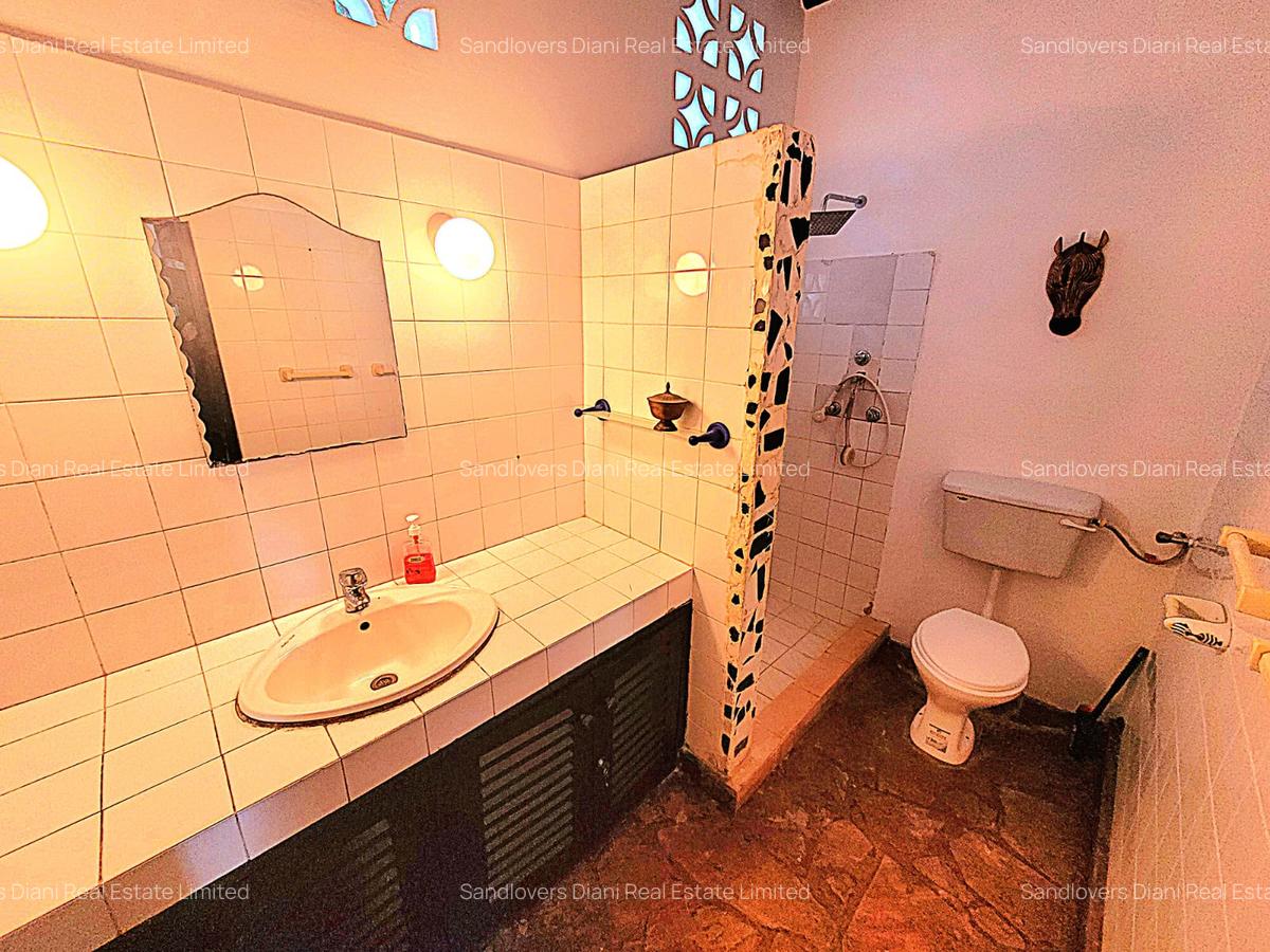 3 Bed Villa with En Suite in Diani - 6