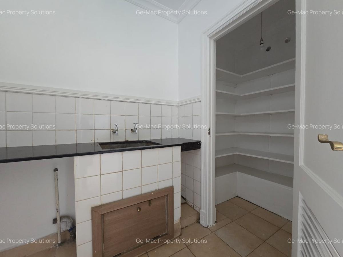 3 Bed Apartment with En Suite in Muthaiga - 7