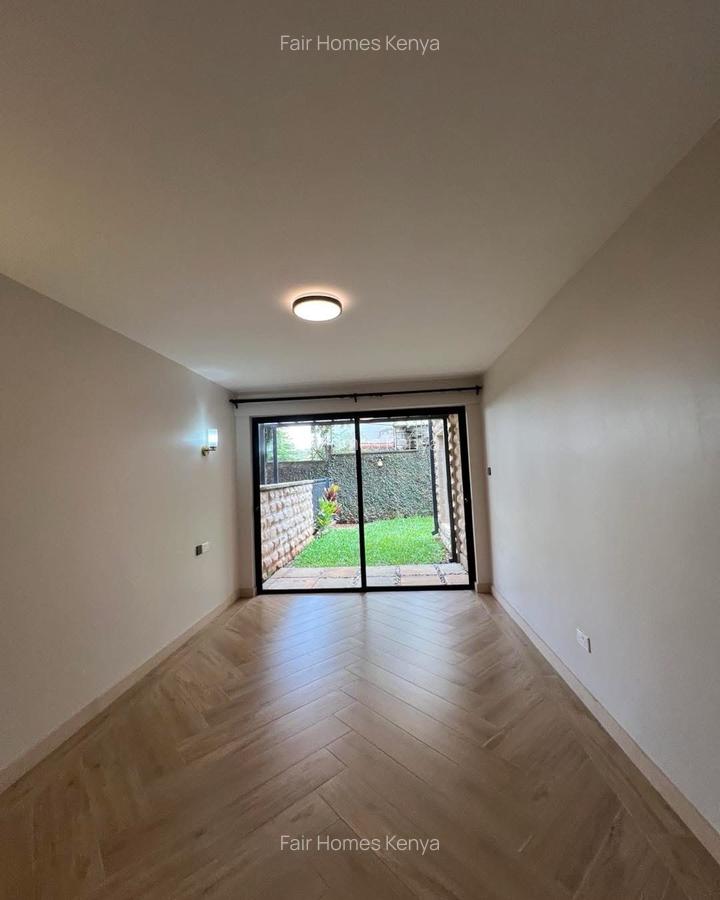 5 Bed Townhouse with En Suite at Convent Drive - 5