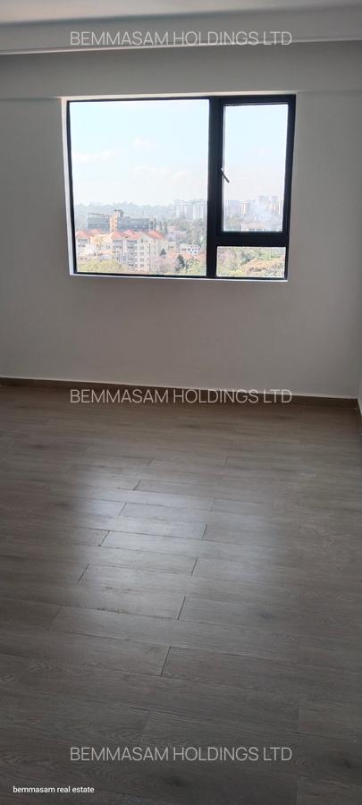 2 Bed Apartment with En Suite at Waiyati Way - 11