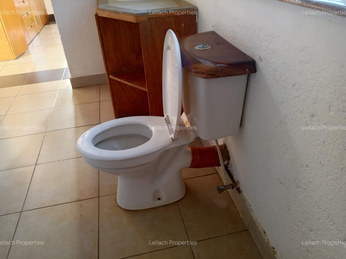 5 Bed House with En Suite in Ongata Rongai - 10