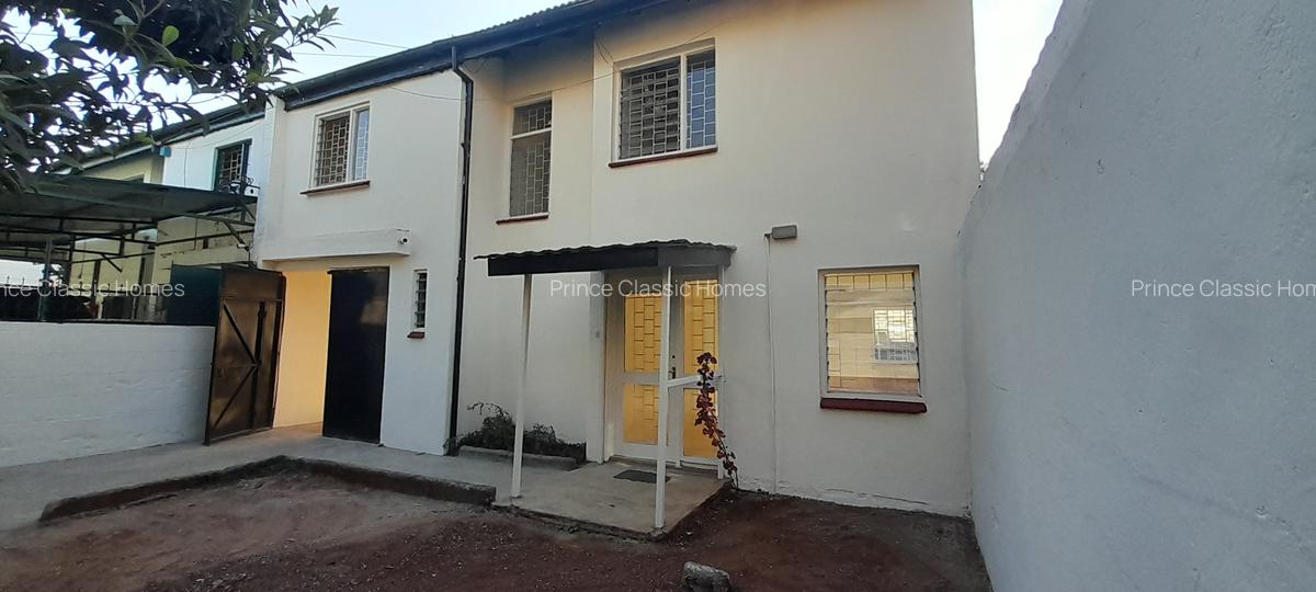 Commercial Property with Service Charge Included in Kilimani - 8