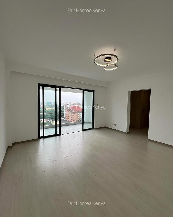 4 Bed Apartment with En Suite at Valley Arcade - 15