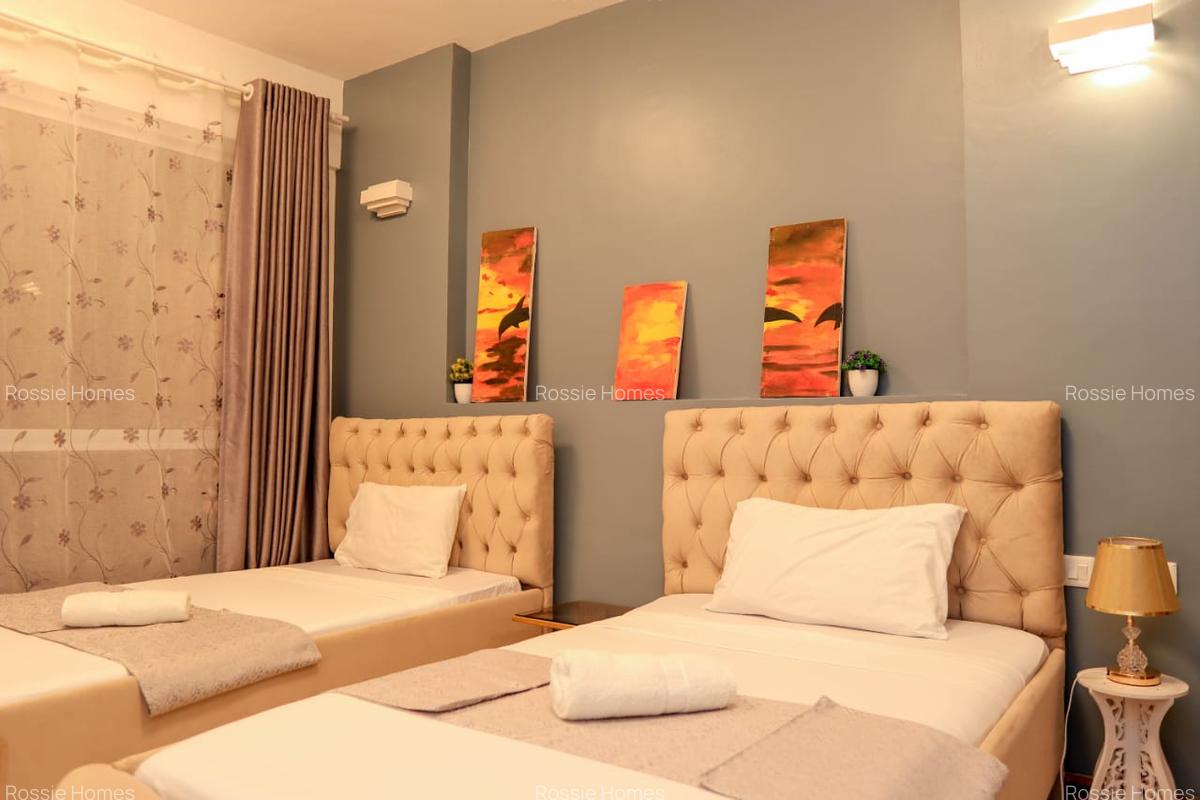 Serviced 4 Bed Apartment with En Suite at 2Nd Avenue - 6