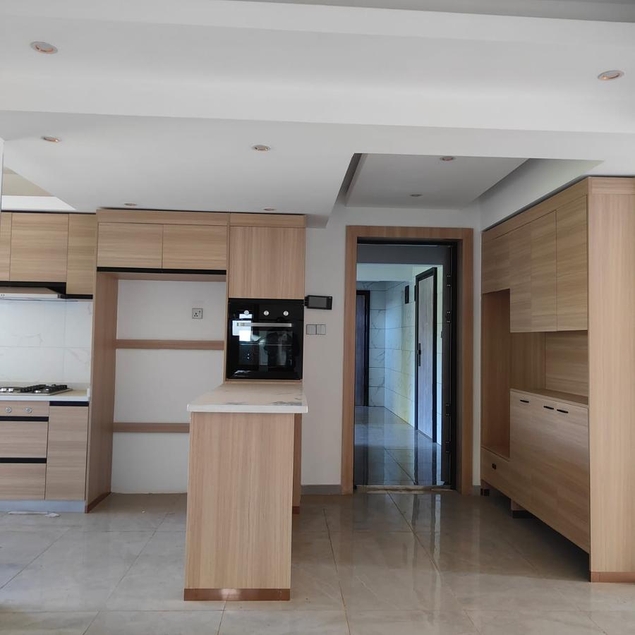 3 Bed Apartment with En Suite at Riverside Drive - 3