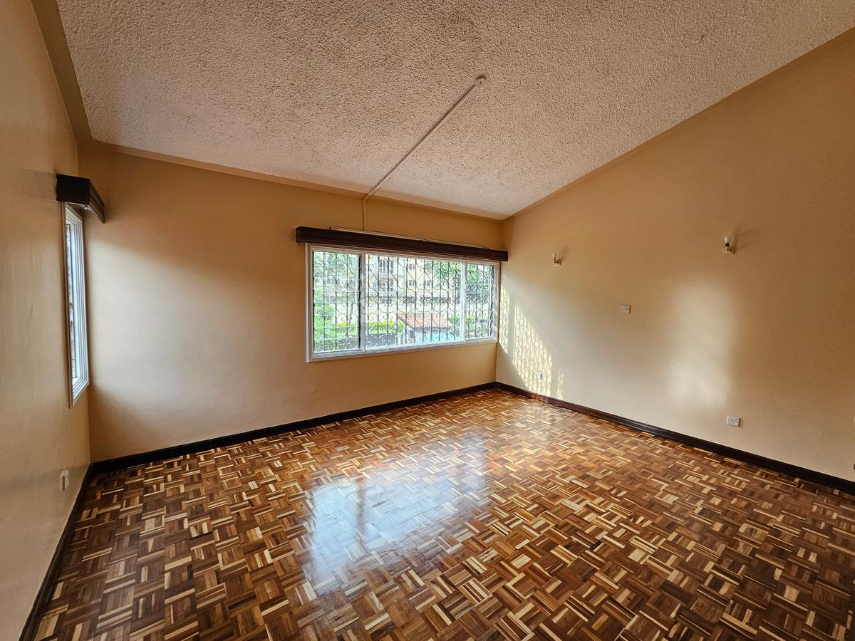 3 Bed Townhouse with En Suite in Westlands Area - 17