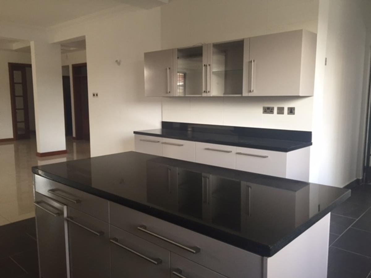 4 Bed Apartment with En Suite in General Mathenge - 6