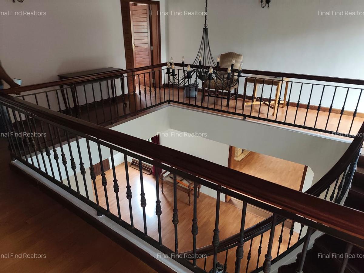 5 Bed House with Garden in Runda - 8