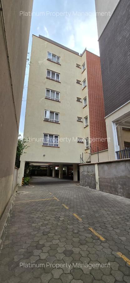 Serviced 2 Bed Apartment with En Suite at Brookside Gardens - 17