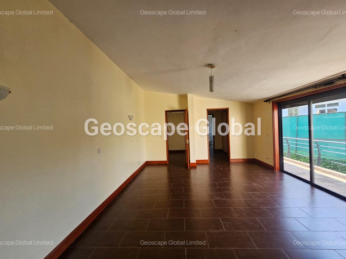 4 Bed House with En Suite in Runda - 7