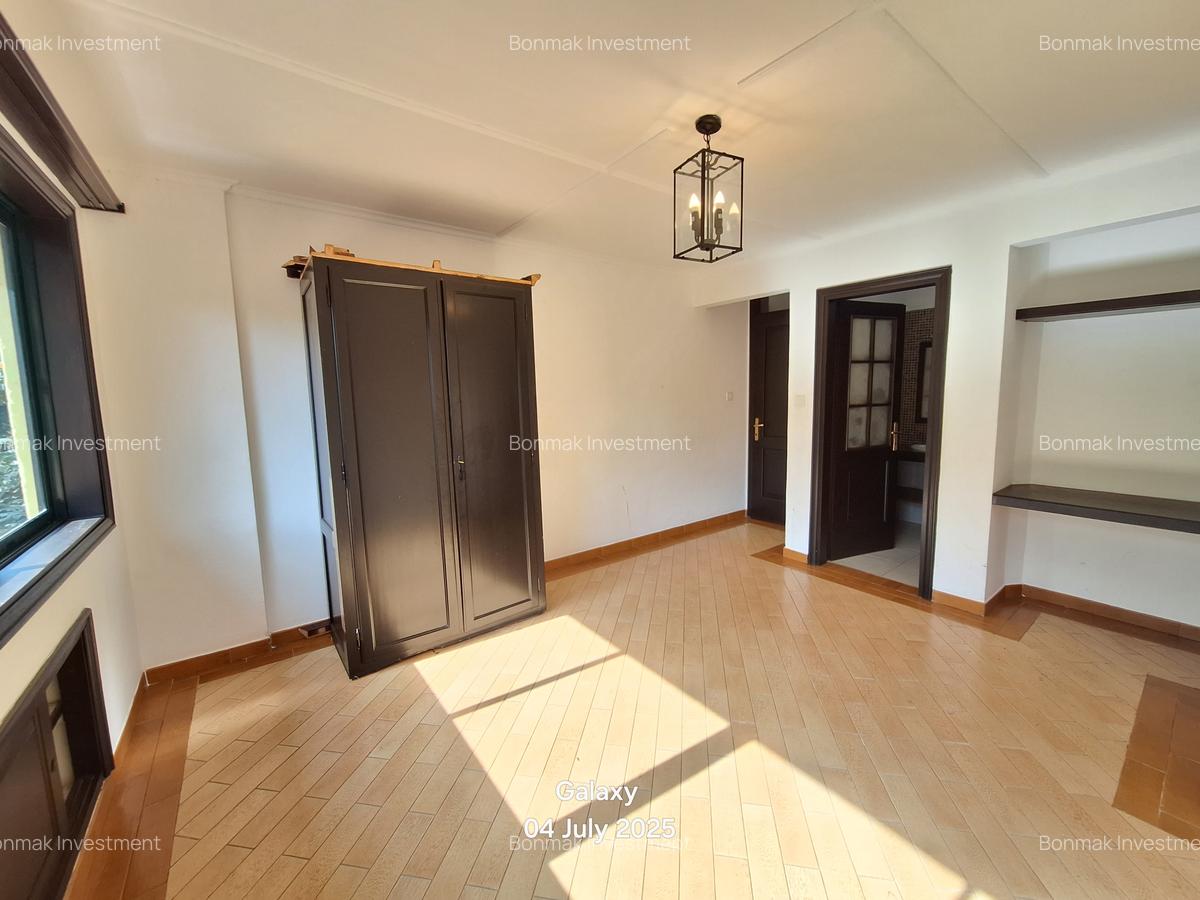 3 Bed Townhouse with En Suite at Grevelia Grove - 10