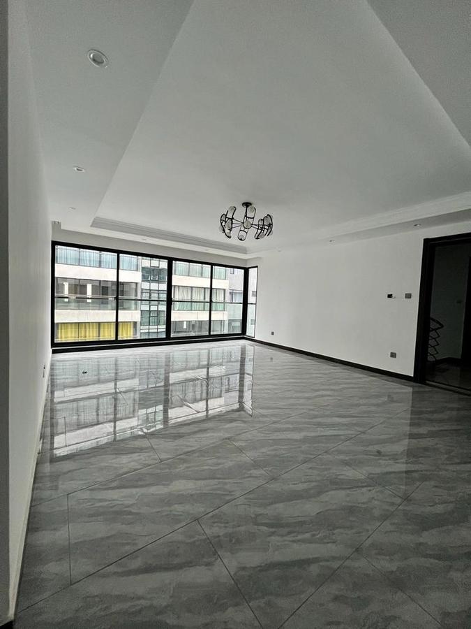 3 bed apartment with en suite at kileleshwa