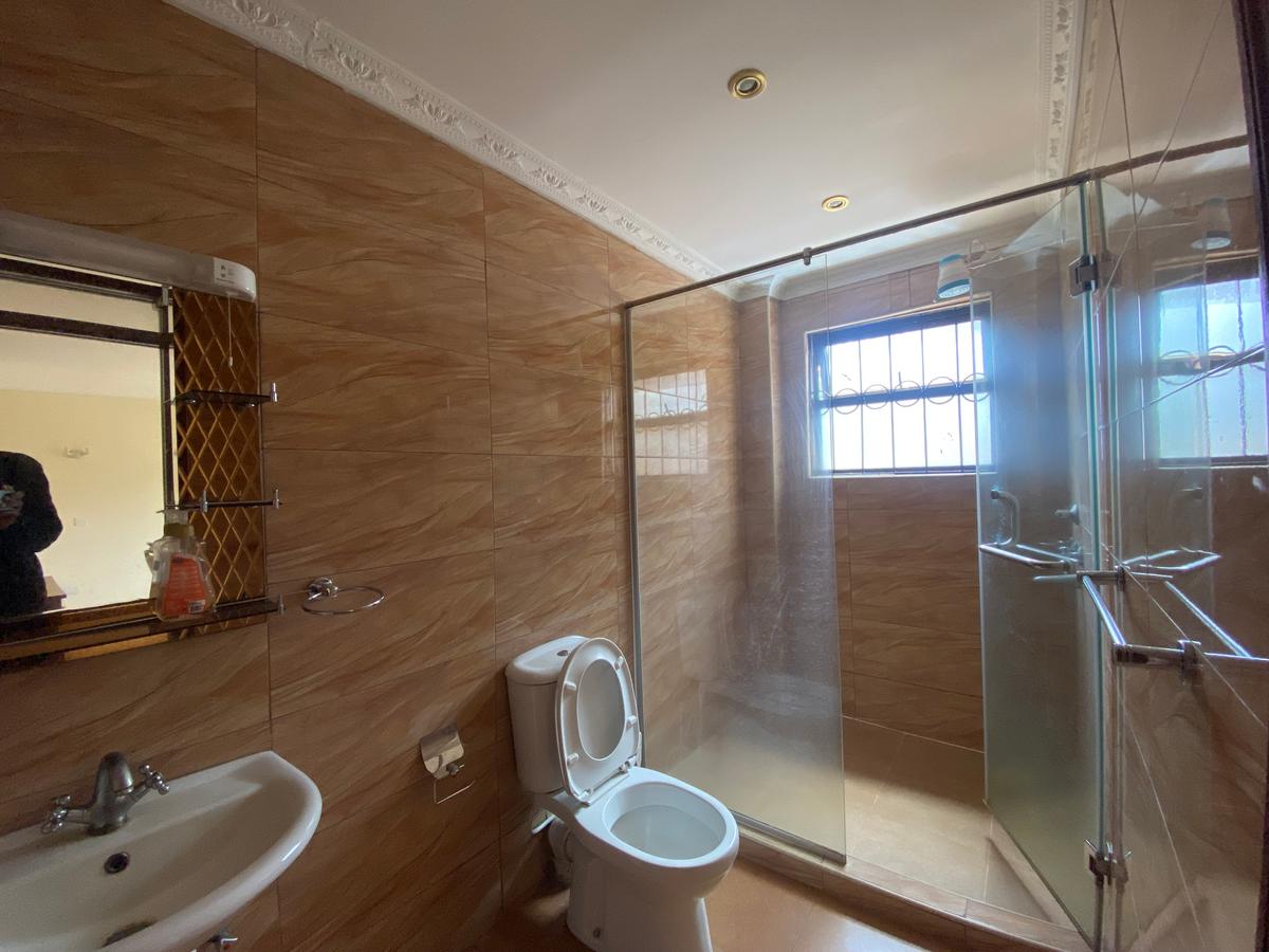 3 Bed Apartment with En Suite in Lavington - 20