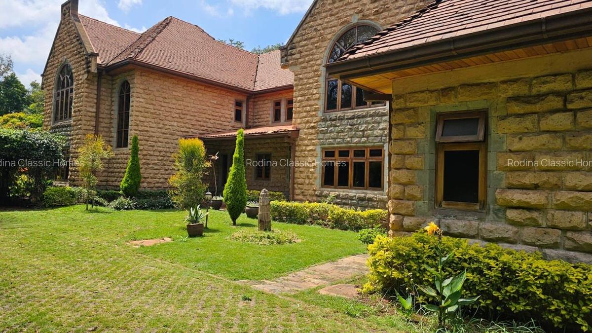 5 Bed Townhouse with En Suite in Karen - 4