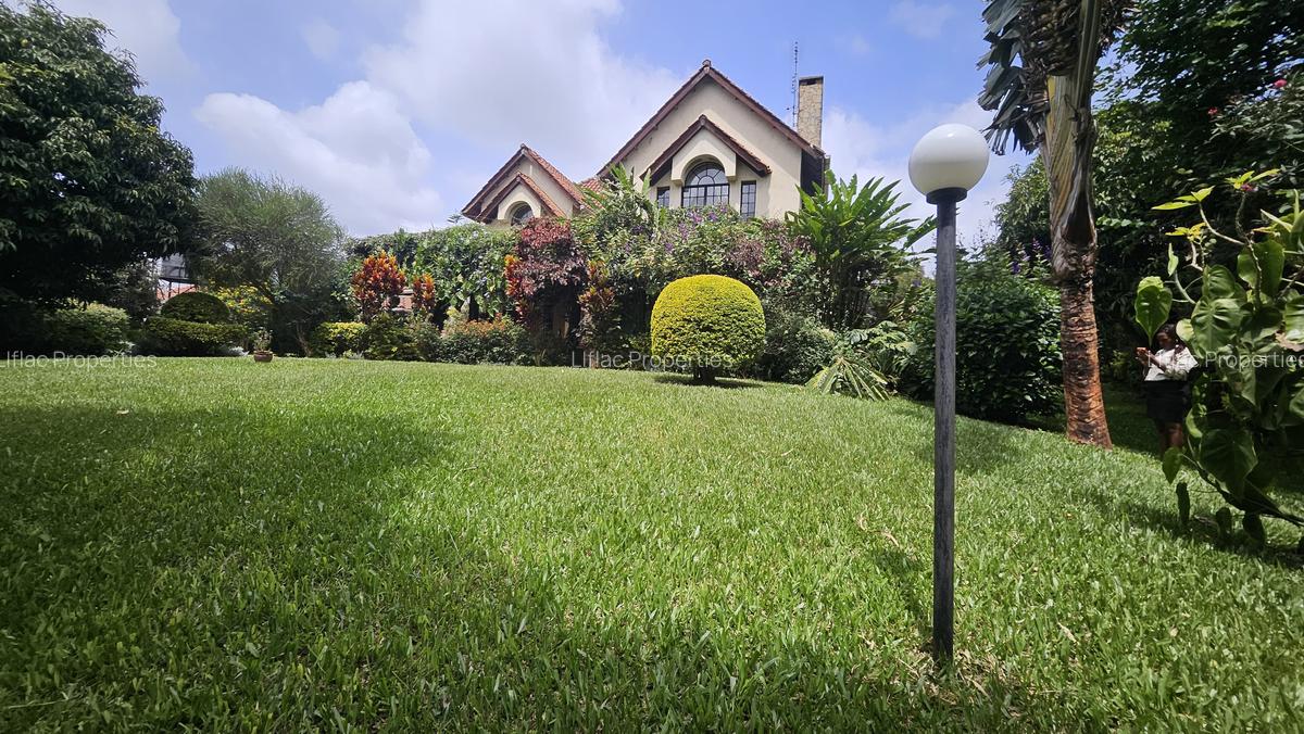 5 Bed House with En Suite in Runda - 4