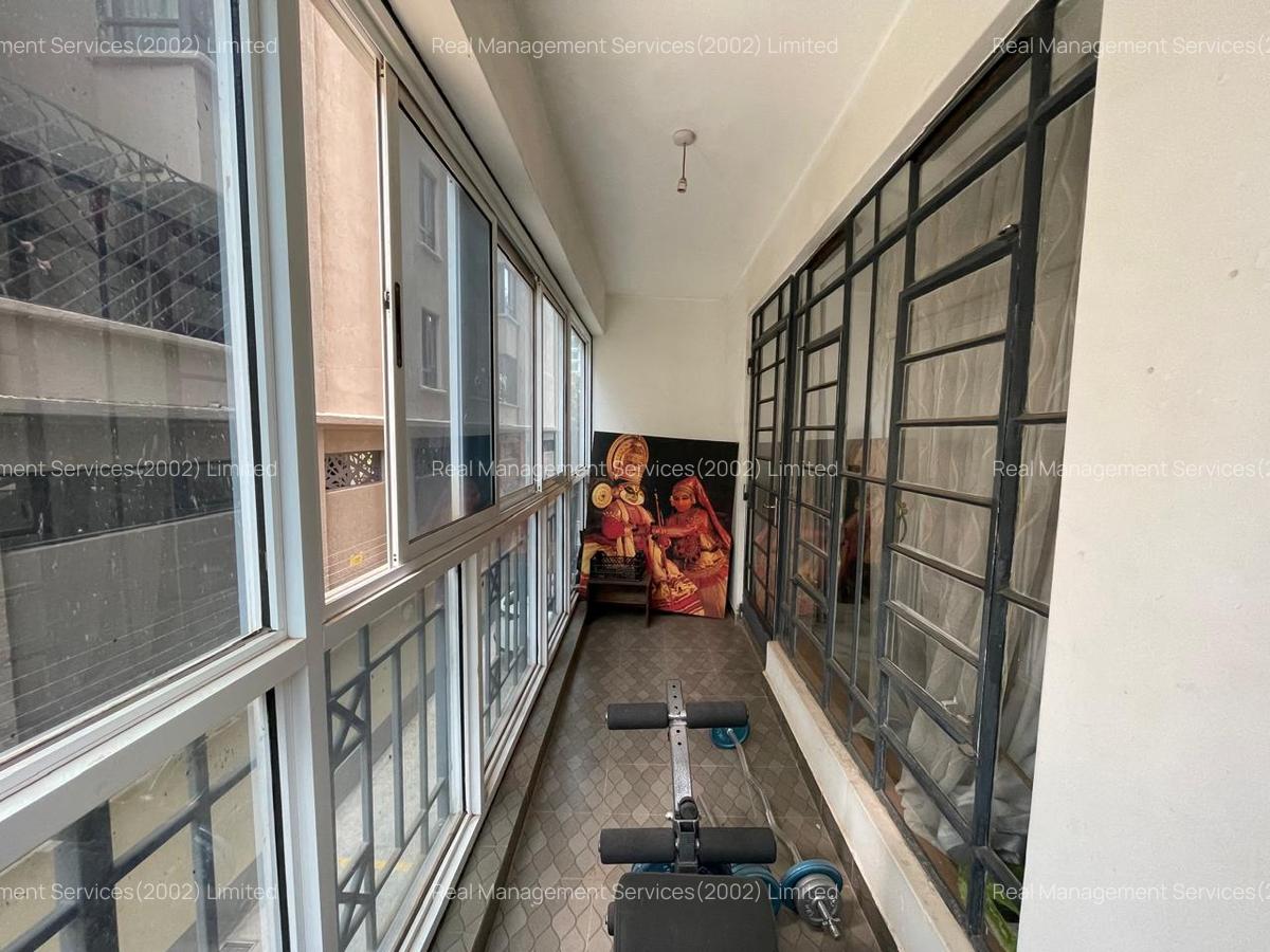 3 Bed Apartment with En Suite at 1St Parklands - 9