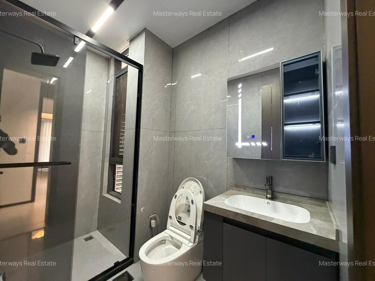 5 Bed Villa with En Suite in Lavington - 10