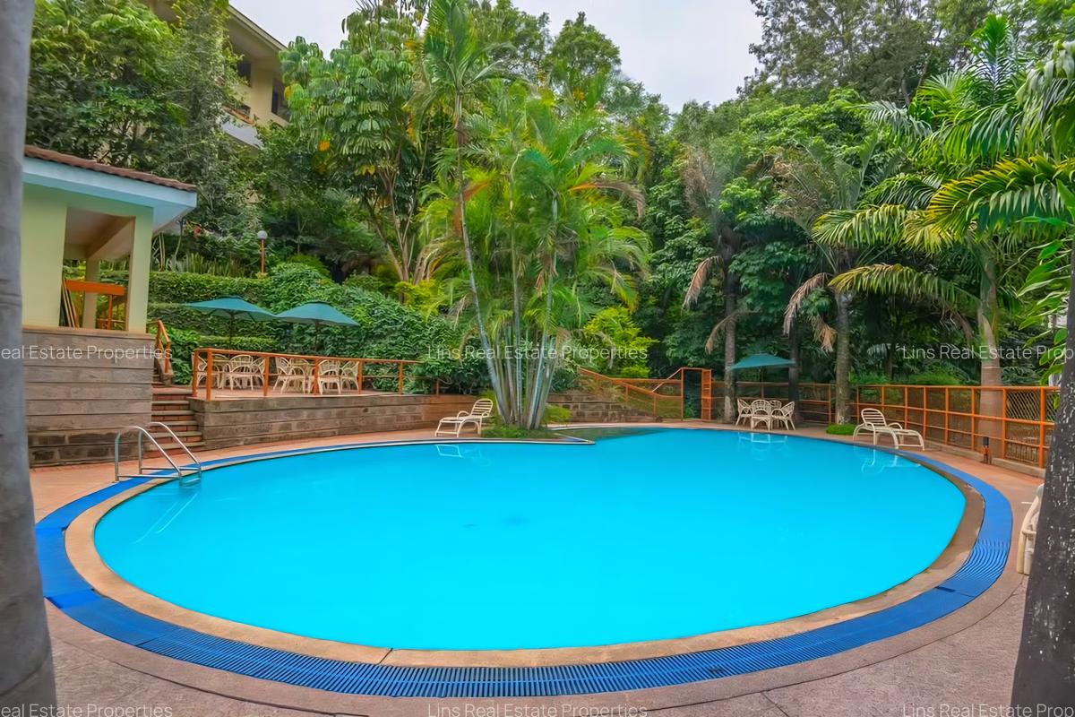 Serviced 4 Bed Apartment with En Suite in Riverside - 3