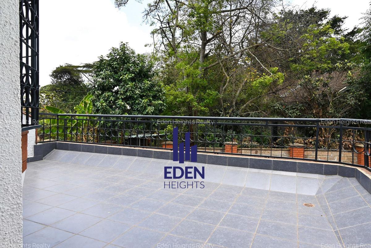 5 Bed Townhouse with En Suite in Lavington - 20