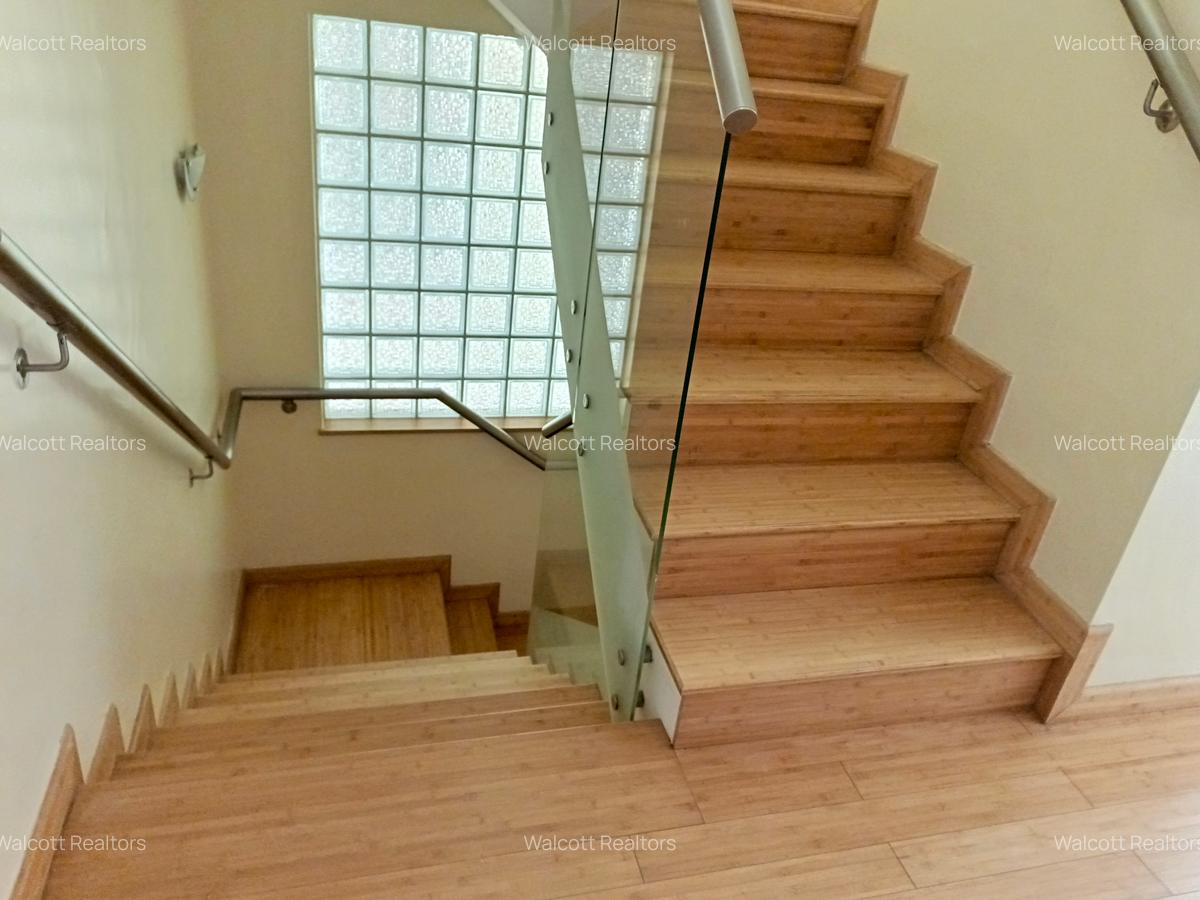 4 Bed Villa with En Suite at Garden City - 12